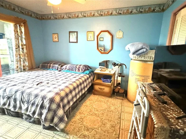 160 NE 203rd Ter # 18, Miami Gardens FL 33179