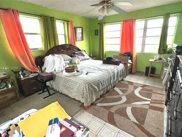 160 NE 203rd Ter # 18, Miami Gardens FL 33179