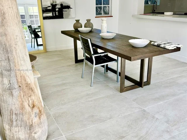 4150 Park Ave, Miami FL 33133