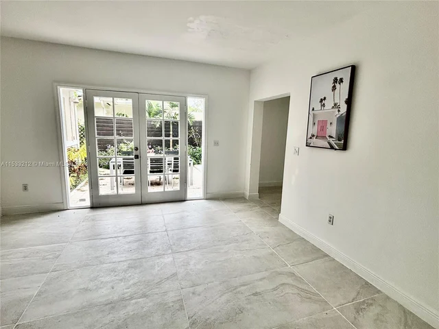 4150 Park Ave, Miami FL 33133