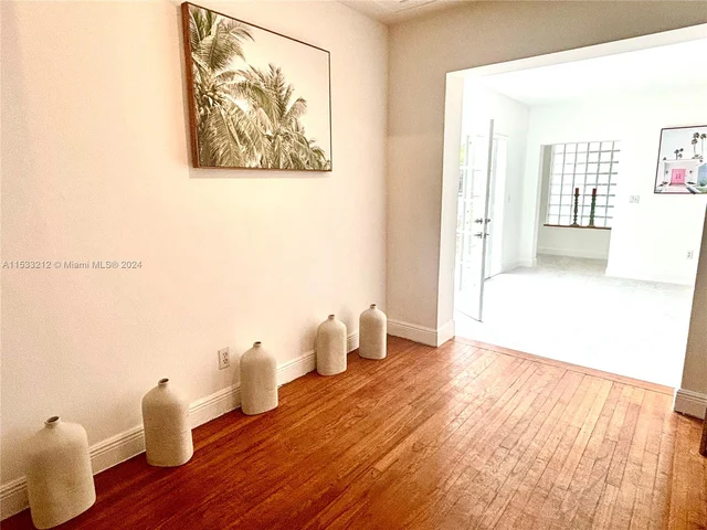 4150 Park Ave, Miami FL 33133