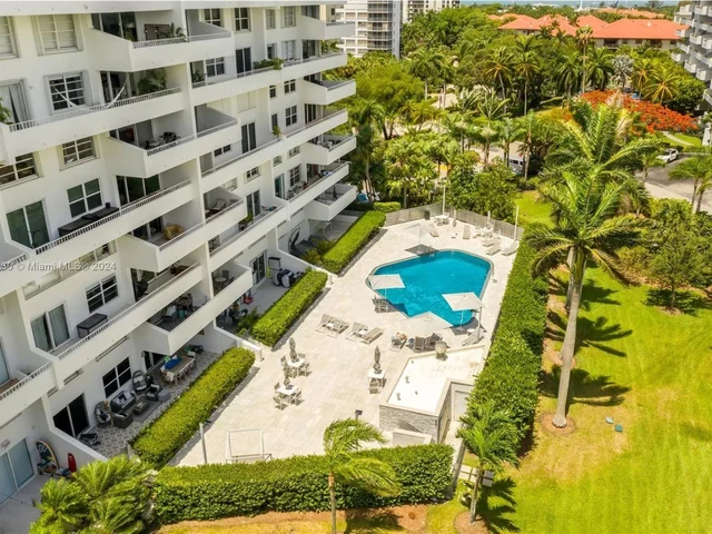 199 Ocean Lane Dr # 901, Key Biscayne FL 33149