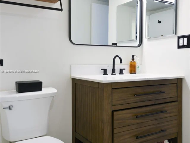 20301 W Country Club Dr # 427, Aventura FL 33180