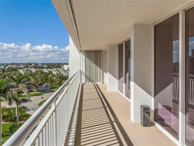 3546 S Ocean Blvd # 617, South Palm Beach FL 33480