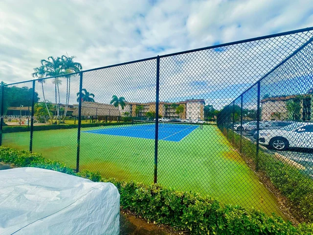 2510 SW 81st Ave # 107, Davie FL 33324