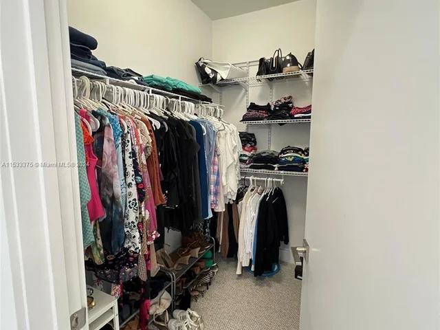 6750 NW 103rd Ave, Doral FL 33178