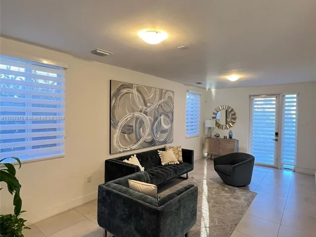 6750 NW 103rd Ave, Doral FL 33178