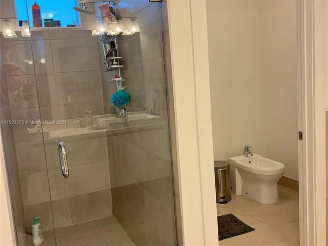 6750 NW 103rd Ave, Doral FL 33178