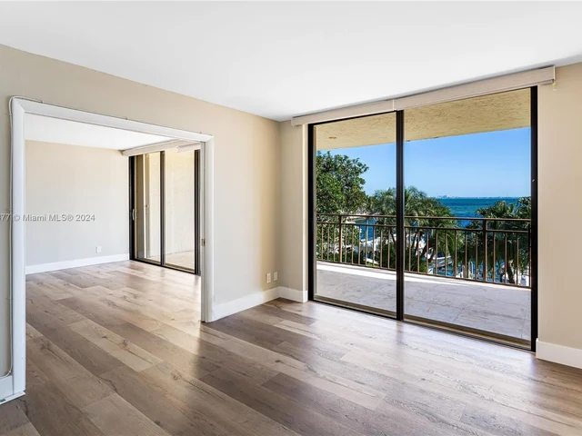 1632 S Bayshore Ct # 202, Miami FL 33133