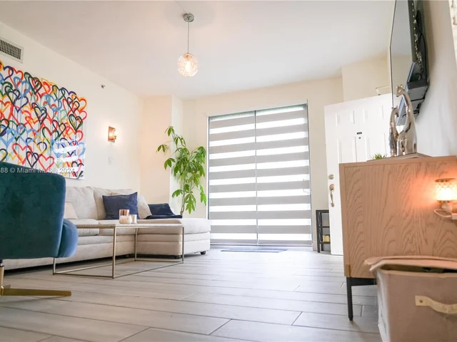 8430 SW 8th St # 504B, Miami FL 33144