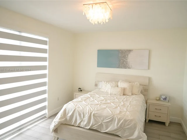 8430 SW 8th St # 504B, Miami FL 33144