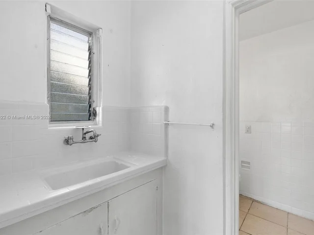 539 NE 82nd Ter # 2, Miami FL 33138