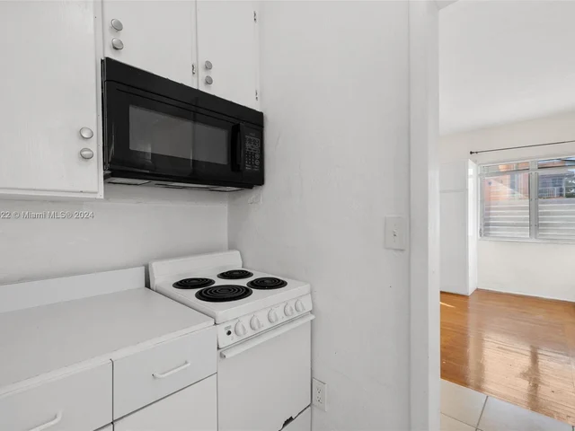 539 NE 82nd Ter # 2, Miami FL 33138