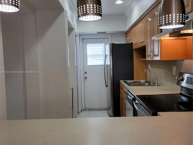 4007 Coral Springs Dr # 14, Coral Springs FL 33065