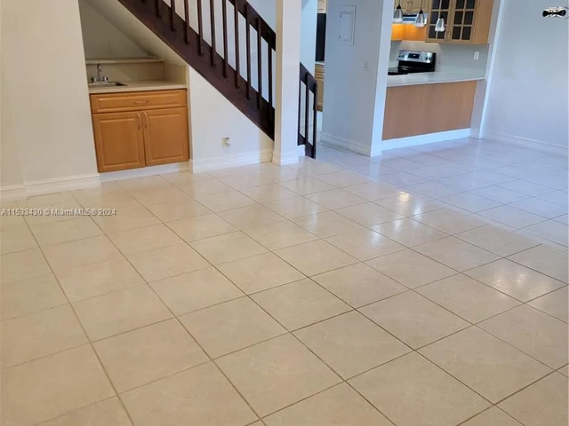 4007 Coral Springs Dr # 14, Coral Springs FL 33065