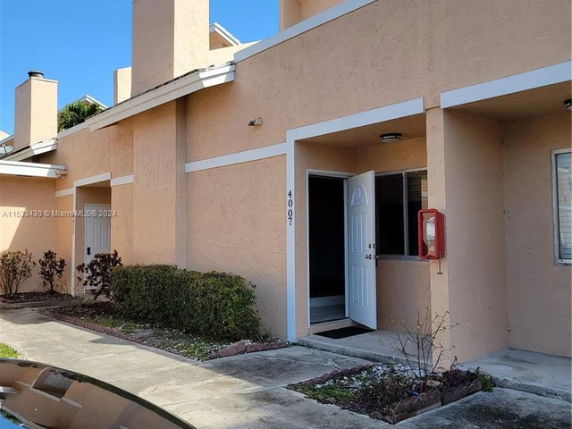4007 Coral Springs Dr # 14, Coral Springs FL 33065