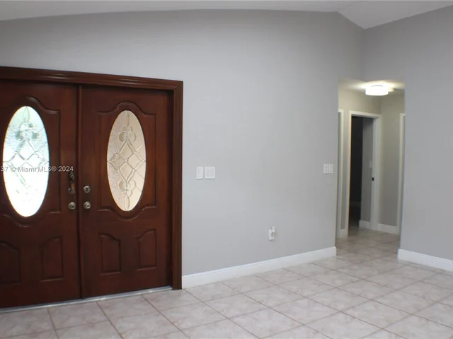 7579 W 31st Ave, Hialeah FL 33018