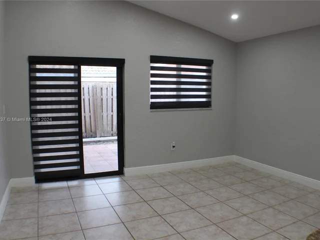 7579 W 31st Ave, Hialeah FL 33018