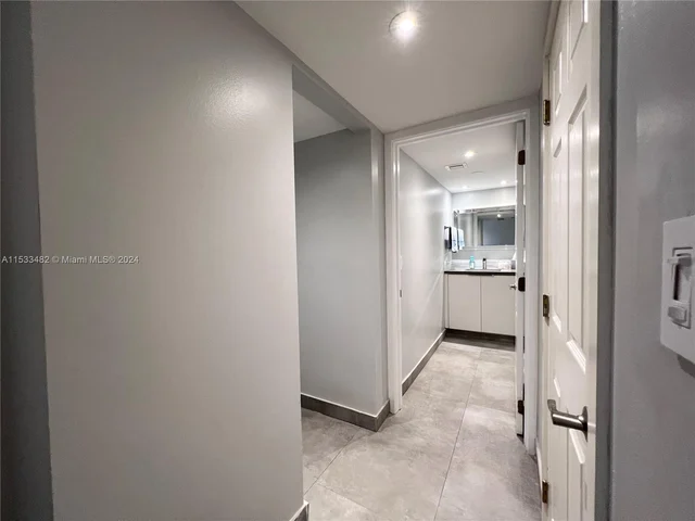 1717 N Bayshore Dr # 2044, Miami FL 33132