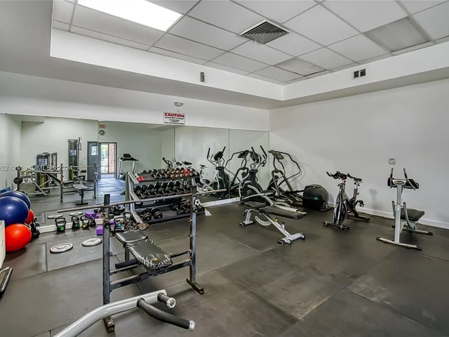 600 NE 2nd St # 113, Dania Beach FL 33004