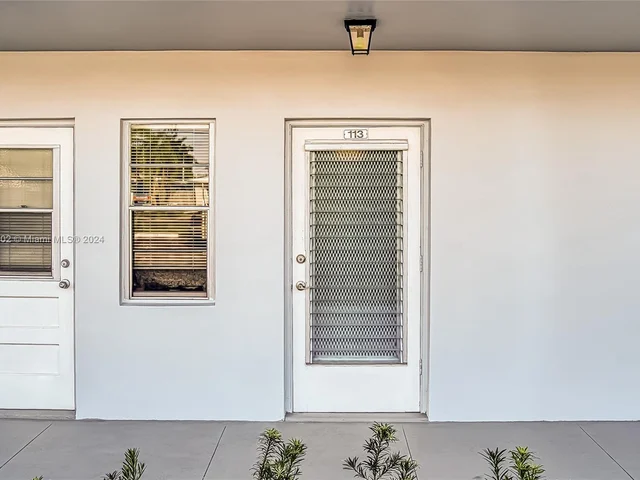 600 NE 2nd St # 113, Dania Beach FL 33004