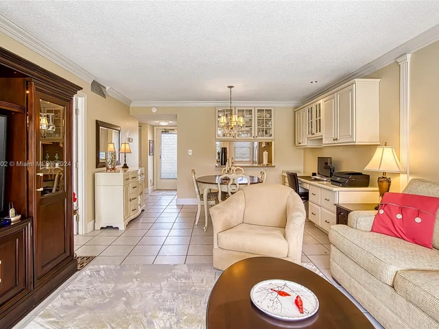 600 NE 2nd St # 113, Dania Beach FL 33004