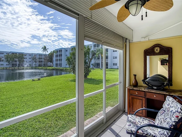 600 NE 2nd St # 113, Dania Beach FL 33004