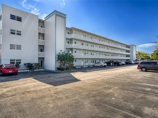 600 NE 2nd St # 113, Dania Beach FL 33004
