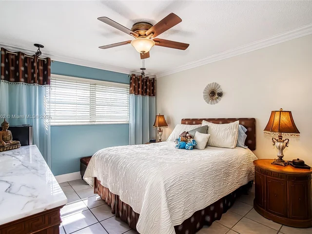 600 NE 2nd St # 113, Dania Beach FL 33004