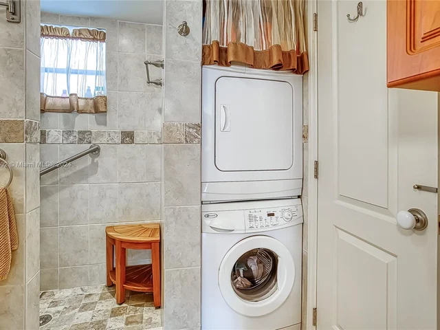 600 NE 2nd St # 113, Dania Beach FL 33004