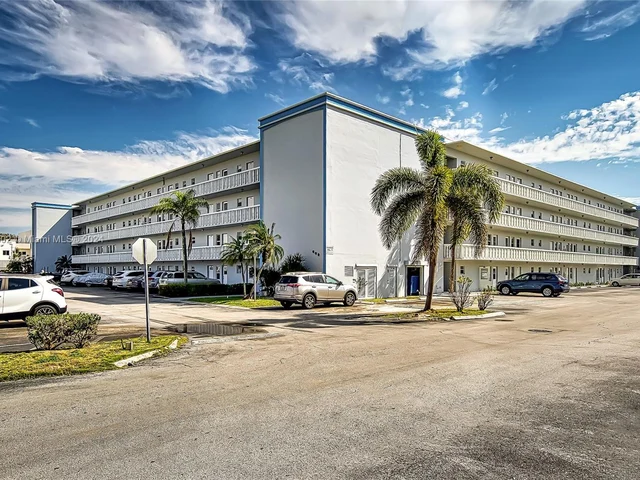 600 NE 2nd St # 113, Dania Beach FL 33004