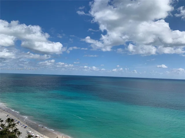 3140 S Ocean Dr # 2105, Hallandale Beach FL 33009