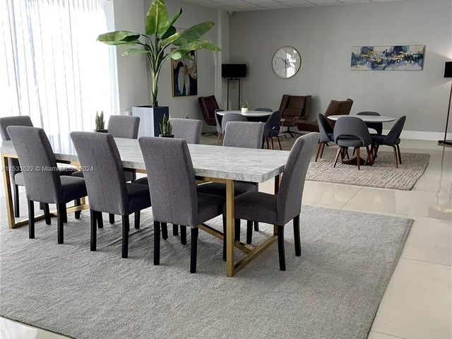 3140 S Ocean Dr # 2105, Hallandale Beach FL 33009