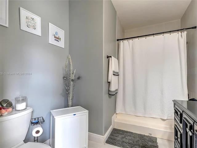 14610 SW 180th St, Miami FL 33177