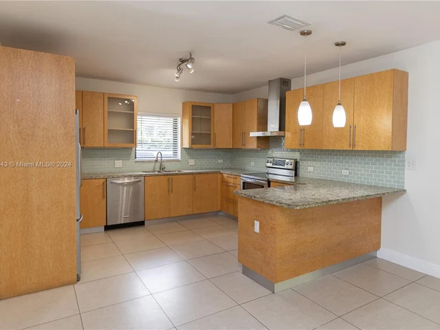 1545 Blue Rd, Coral Gables FL 33146