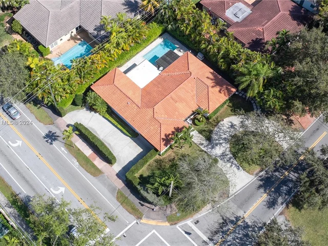 1545 Blue Rd, Coral Gables FL 33146