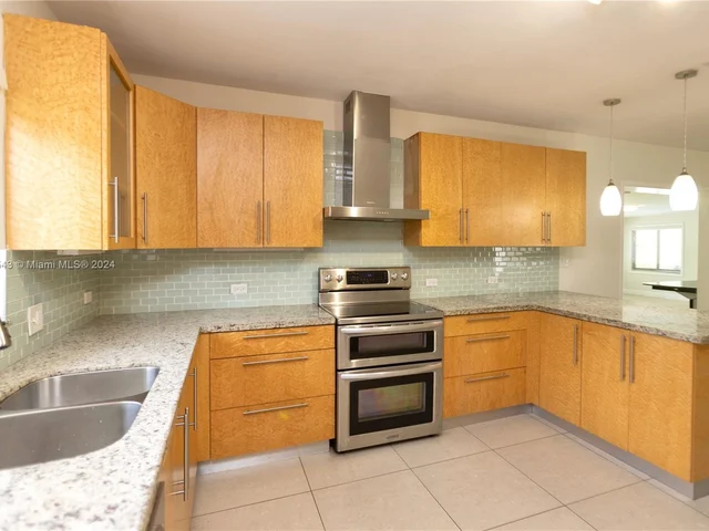 1545 Blue Rd, Coral Gables FL 33146