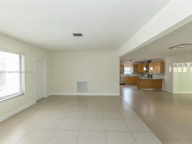 1545 Blue Rd, Coral Gables FL 33146