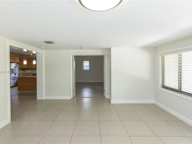 1545 Blue Rd, Coral Gables FL 33146