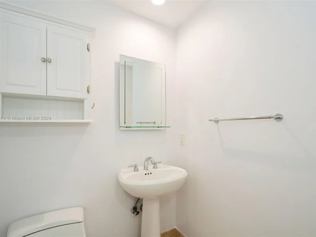 1819 SE 17th St # 507, Fort Lauderdale FL 33316