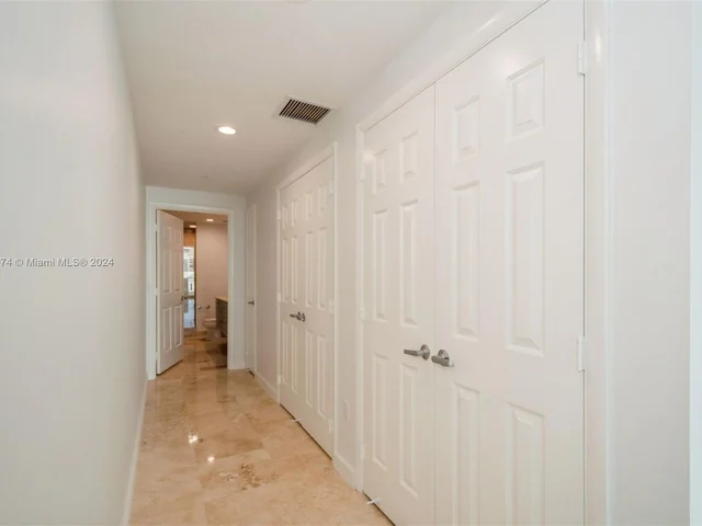 1819 SE 17th St # 507, Fort Lauderdale FL 33316