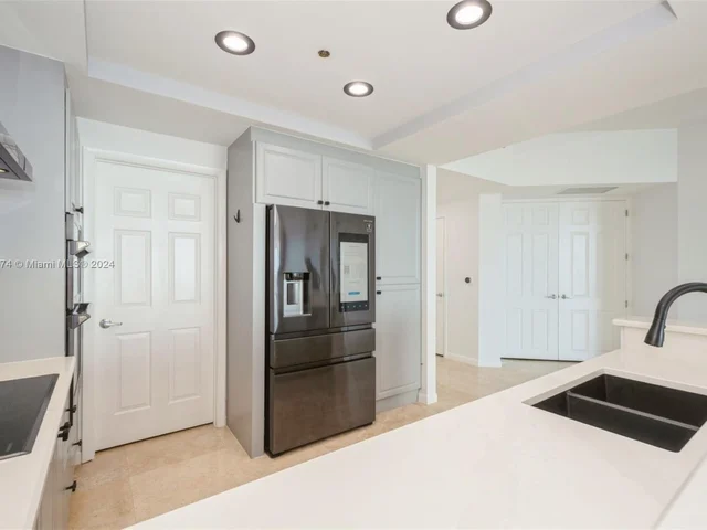 1819 SE 17th St # 507, Fort Lauderdale FL 33316