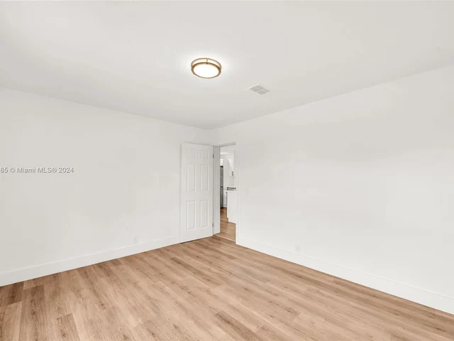 11 NE 17th Ave, Boynton Beach FL 33435