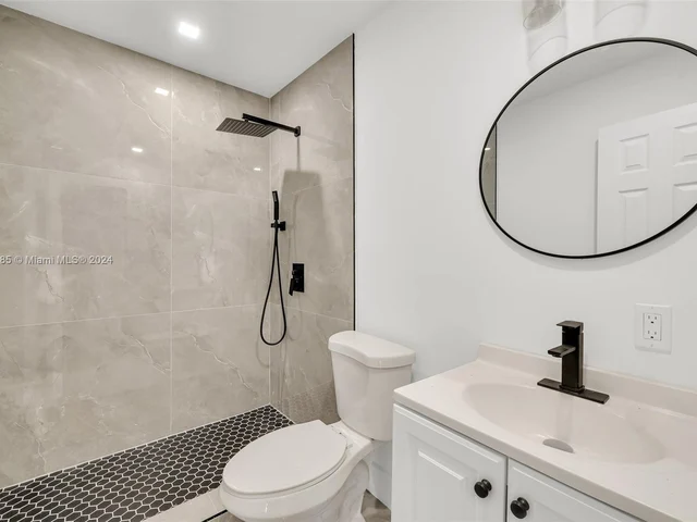 11 NE 17th Ave, Boynton Beach FL 33435