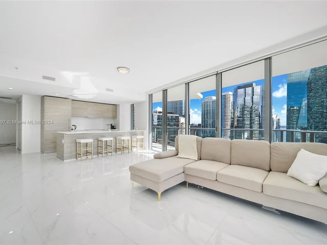 1300 S Miami Ave # 1705, Miami FL 33130