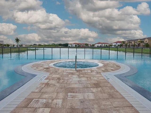 16934 sw SW 92nd St cir, Miami FL 33196