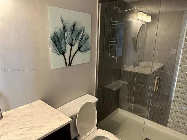 1000 Parkview Dr # 531, Hallandale Beach FL 33009