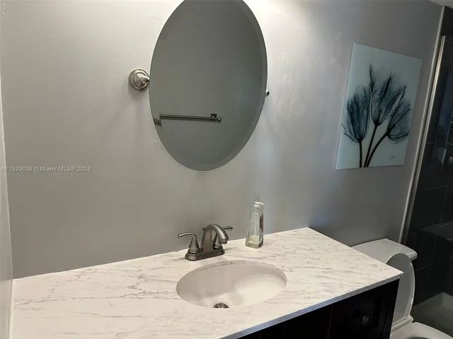 1000 Parkview Dr # 531, Hallandale Beach FL 33009