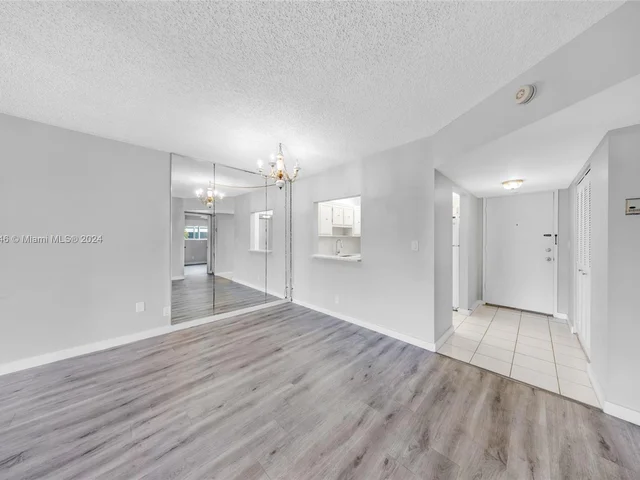 257 S Cypress Rd # 425, Pompano Beach FL 33060