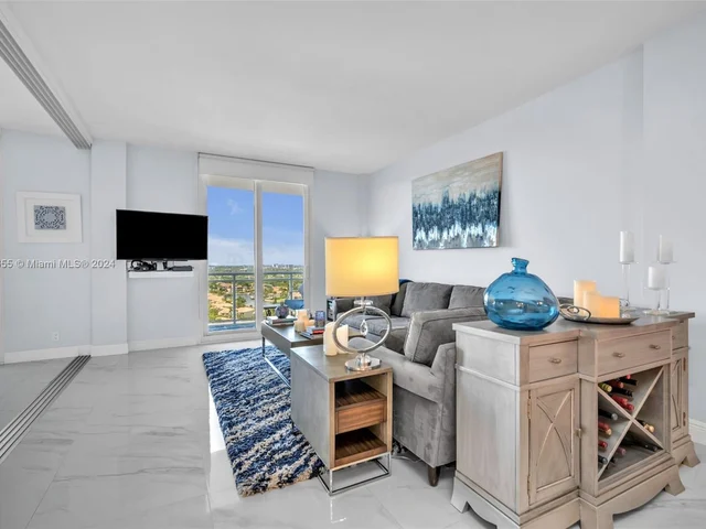 1600 S Ocean Dr, Hollywood FL 33019